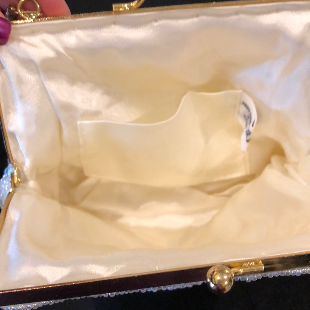 Handbag - Picture 5 of 6
